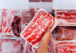 Transport mięsa w pojemnikach